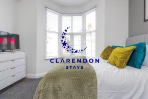 7BR, 7 En-suite, Free Parking, WiFi , Sleeps 14
